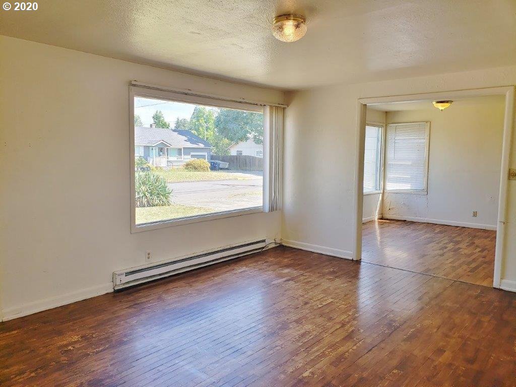 1158 18th Street Springfield, OR 97477 - Photo 8 of 32