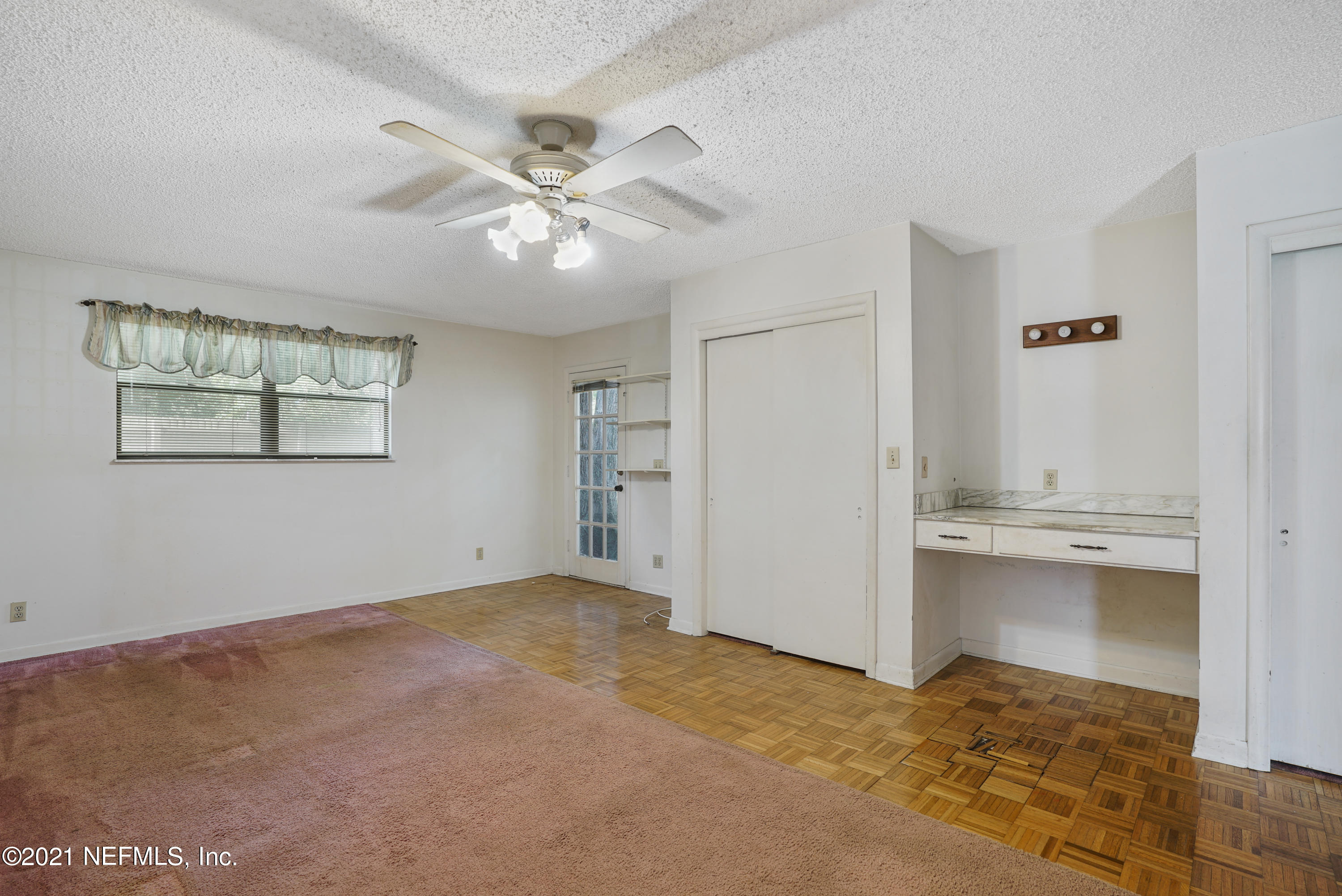 1925 Tanglewood Road Jacksonville Beach, FL 32250 - Photo 20 of 32 Built-in Desk
