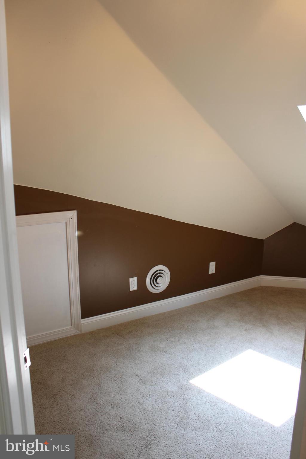 121 Distillery Road Newmanstown, PA 17073 - Photo 14 of 49 Loft Room