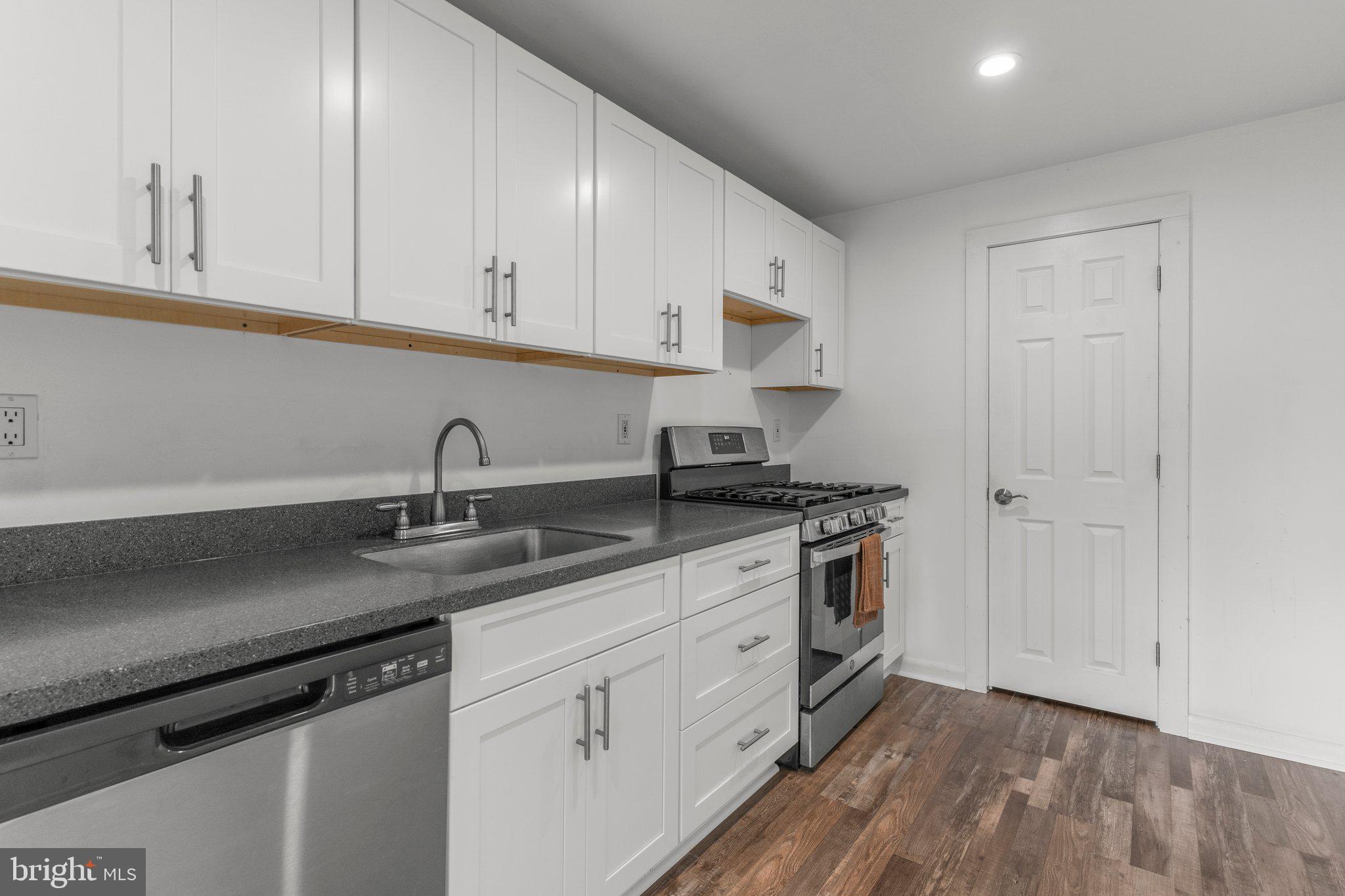 633 Point Street Bristol, PA 19007 - Photo 12 of 38 Gallery Image 12