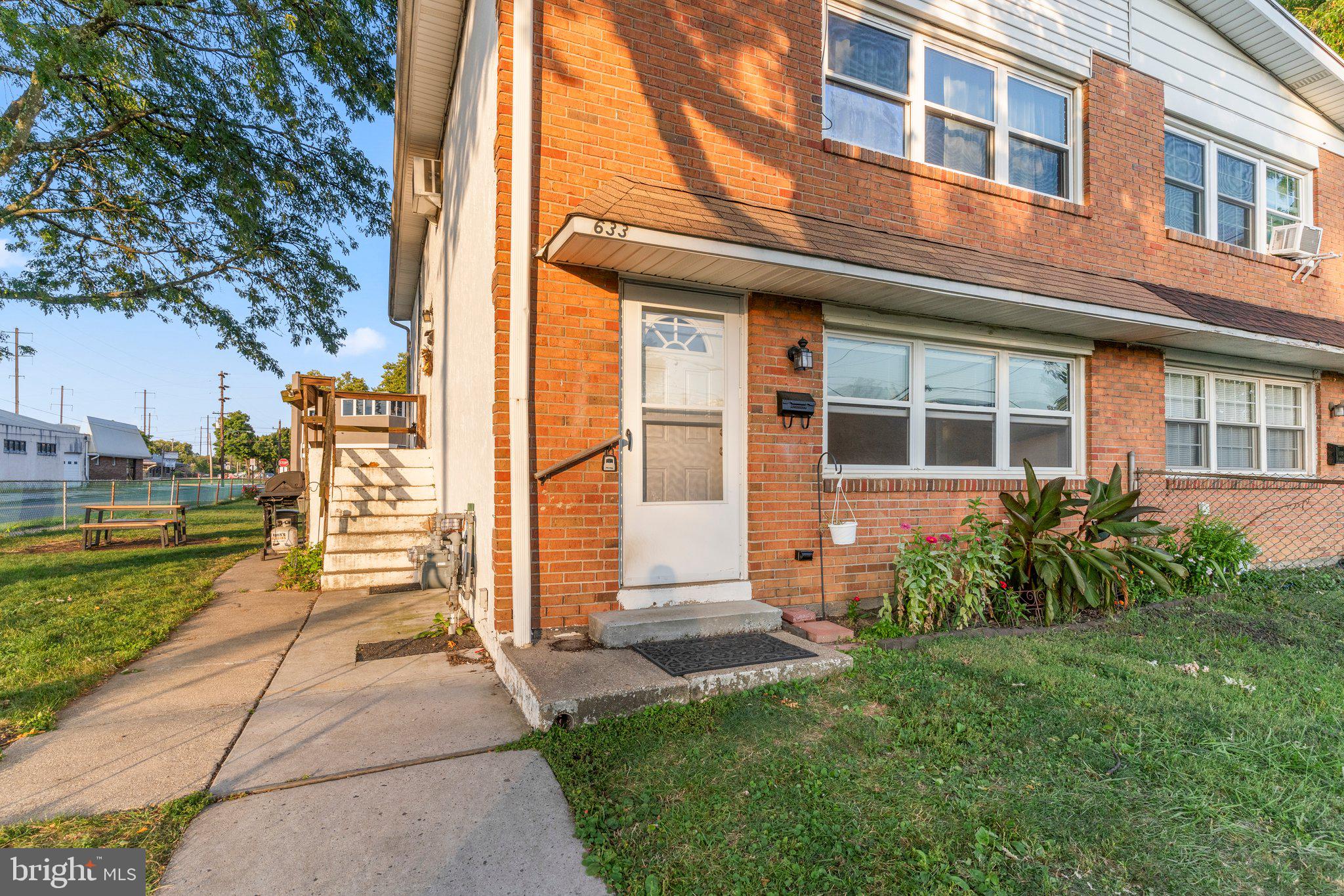 633 Point Street Bristol, PA 19007 - Photo 2 of 38 Gallery Image 2