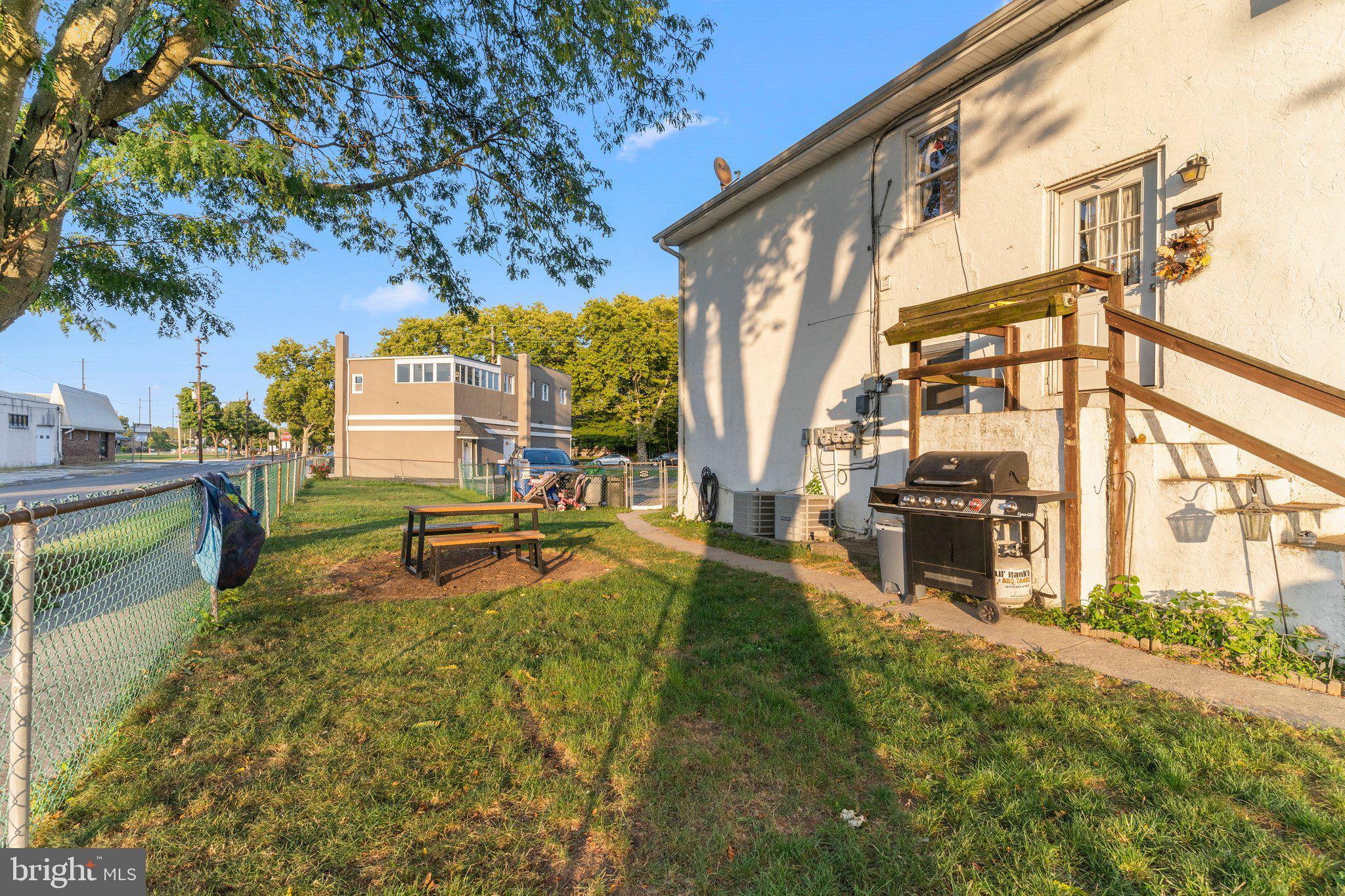 633 Point Street Bristol, PA 19007 - Photo 4 of 38 Gallery Image 4