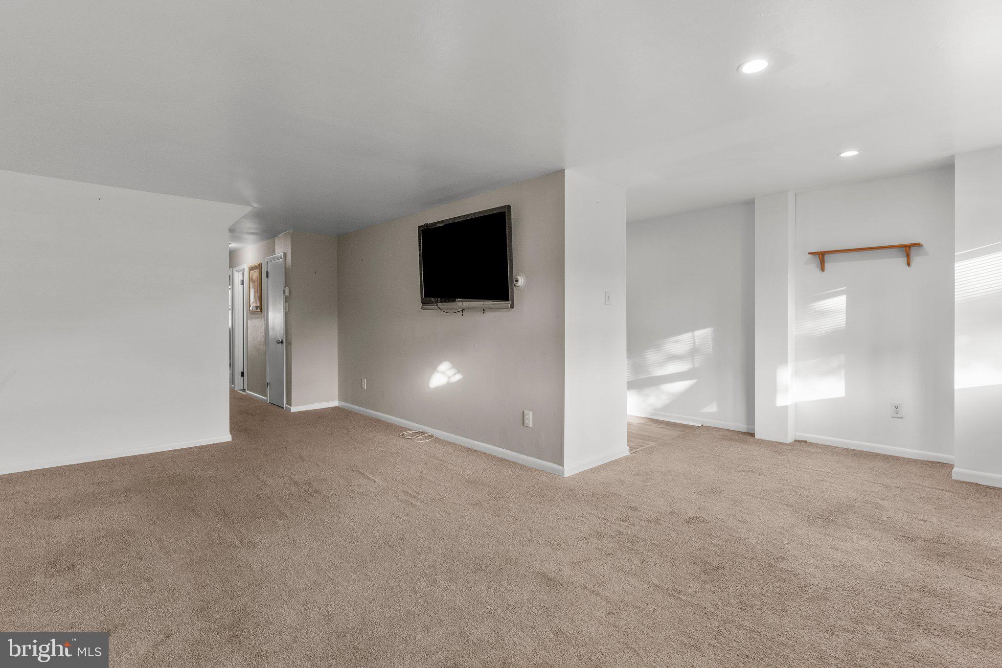 633 Point Street Bristol, PA 19007 - Photo 7 of 38 Gallery Image 7