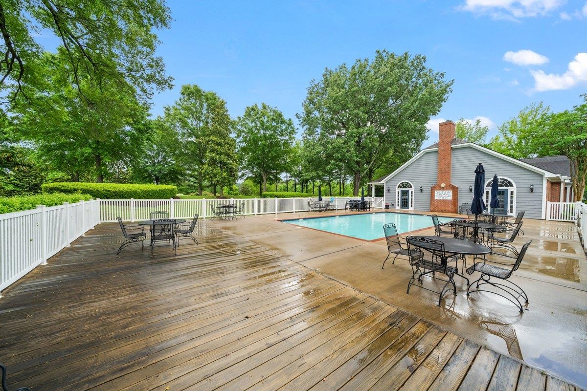 1102 Oak Heights Lane, Unit 93 Collierville, TN 38017 - Photo 28 of 30 a view of a house with sitting area