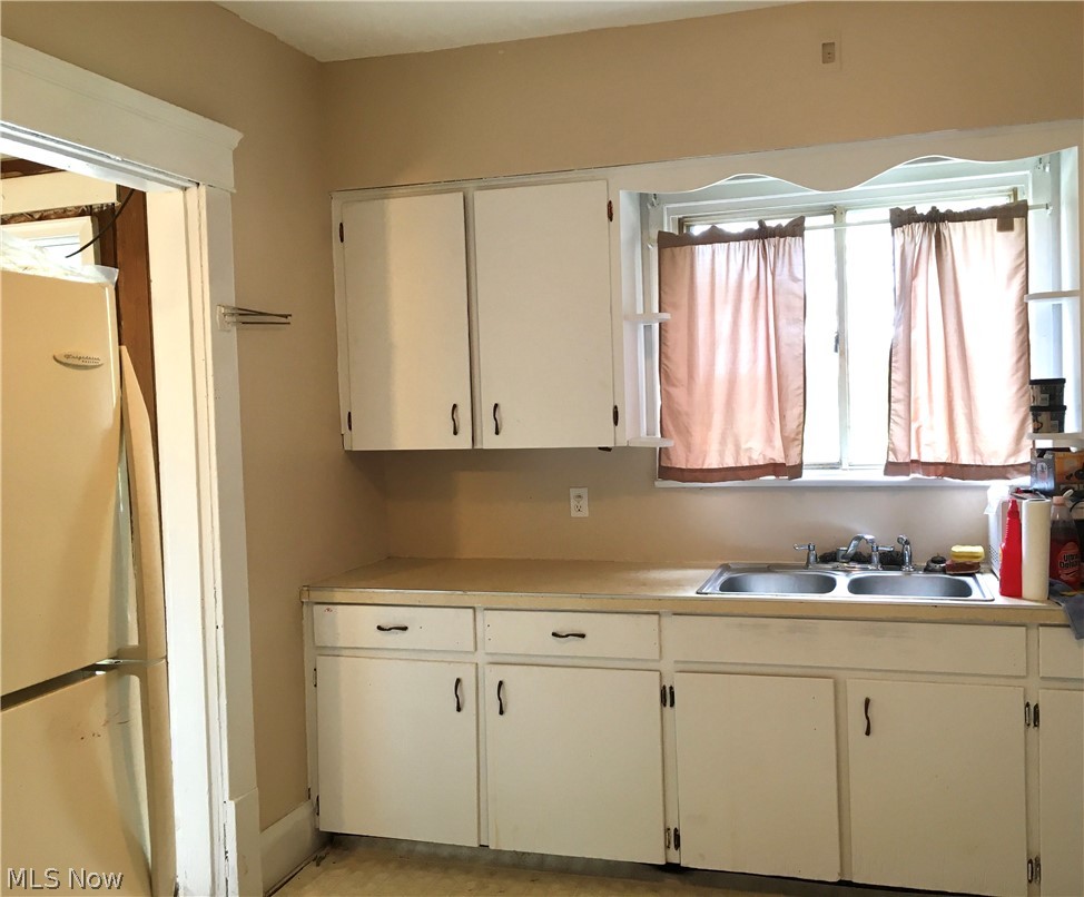 736 Diagonal Road Akron, OH 44320 - Photo 24 of 35