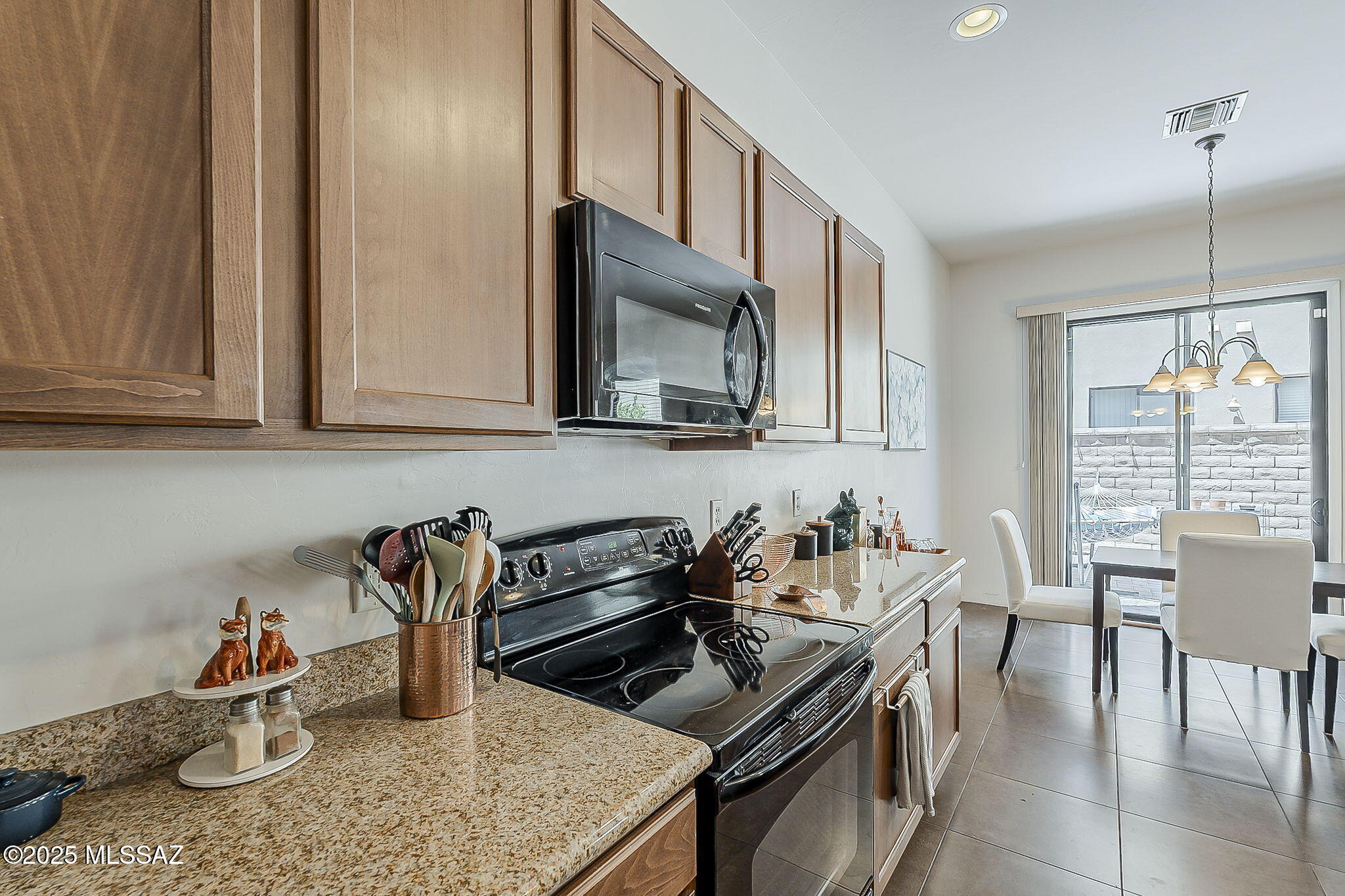 211 East Calderwood Road Tucson, AZ 85704 - Photo 13 of 41