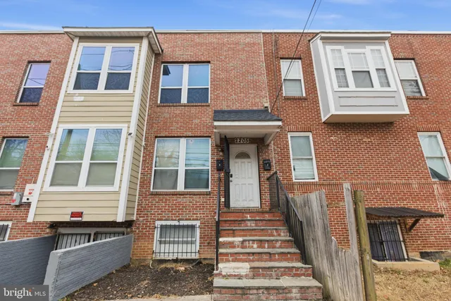 $3,995 | 2205 16th Street Southeast, Washington, DC 20020