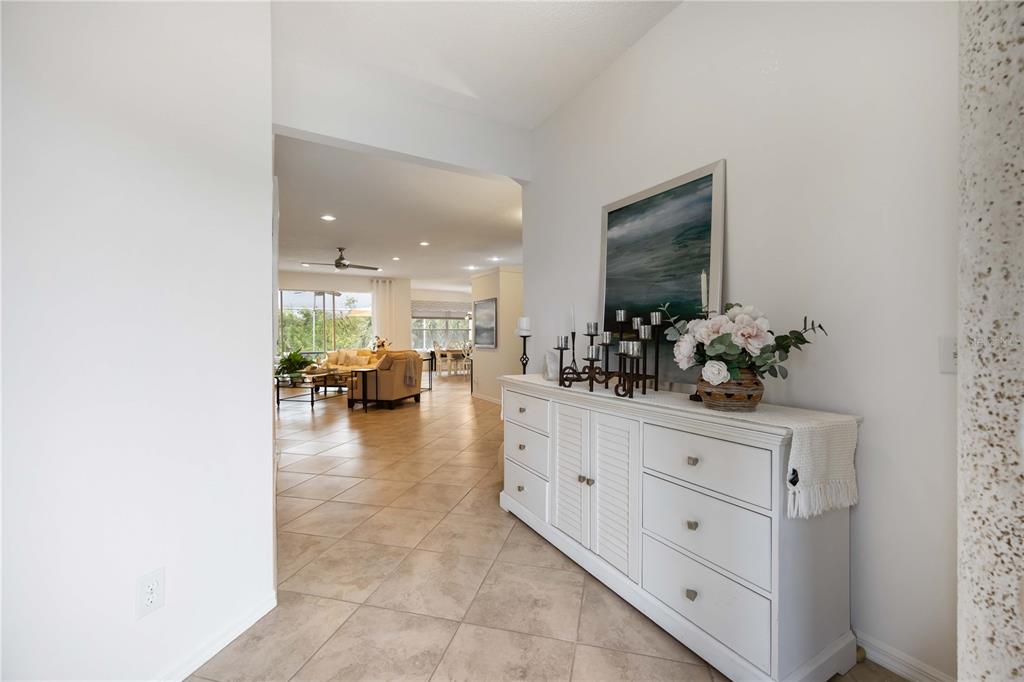 271 Fareham Drive Venice, FL 34293 - Photo 13 of 53