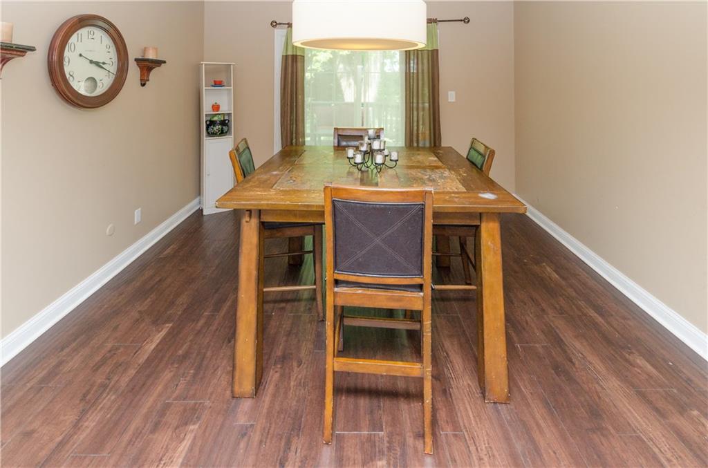 8619 Lancaster Road Indianapolis, IN 46260 - Photo 5 of 25 Gallery Image 5