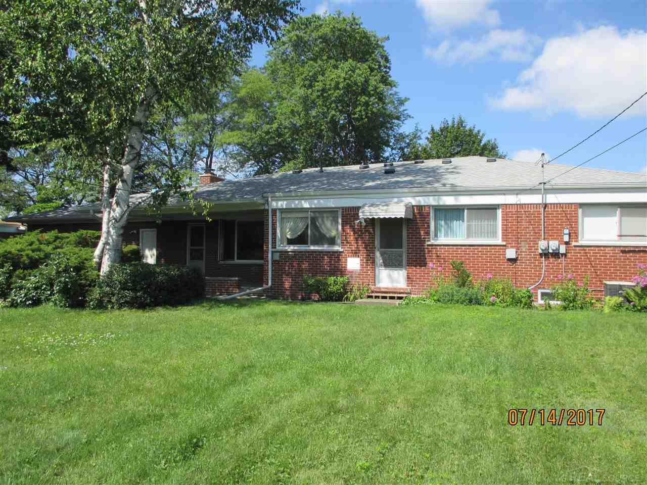 27678 Jean Road Warren, MI 48093 - Photo 32 of 42 31326247-31.JPG