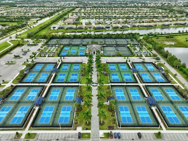 $674,900 | 11825 Southwest Coronado Springs Drive, Port St. Lucie, FL 34987