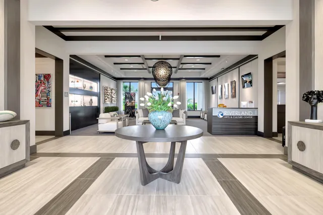 $674,900 | 11825 Southwest Coronado Springs Drive, Port St. Lucie, FL 34987