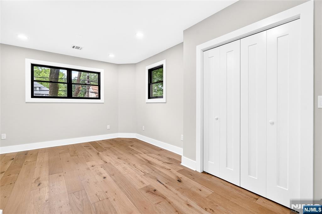 447 Queen Anne Road Teaneck, NJ 07666 - Photo 34 of 50