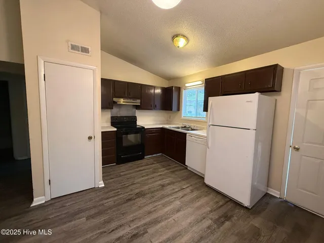 $1,000 | 120 Twinwood Drive, Jacksonville, NC 28546