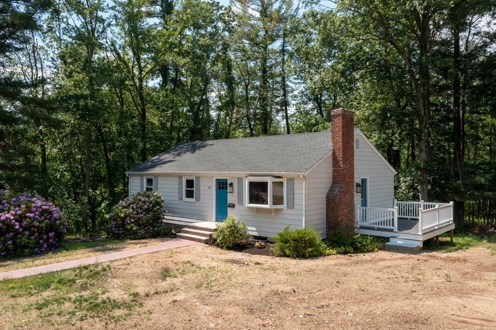 34 Erwin Road North Reading, MA 01864 - Photo 1 of 36 Gallery Image 1