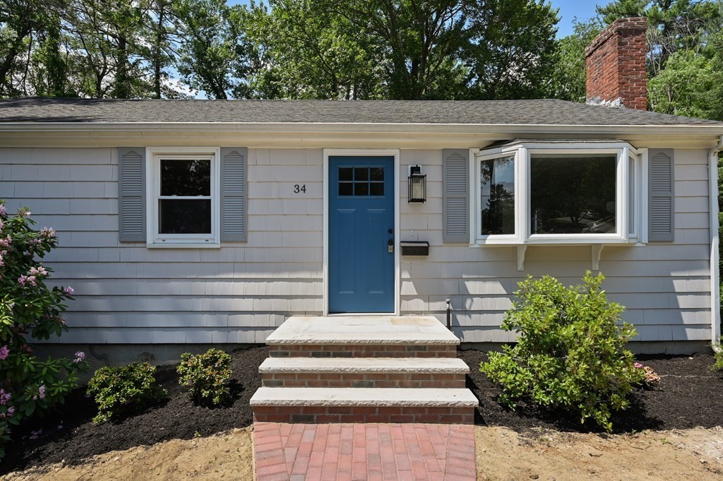 34 Erwin Road North Reading, MA 01864 - Photo 2 of 36 Gallery Image 2