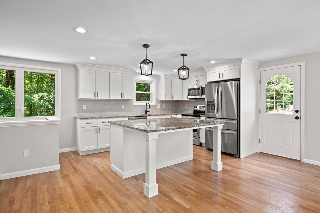 34 Erwin Road North Reading, MA 01864 - Photo 8 of 36 Gallery Image 8