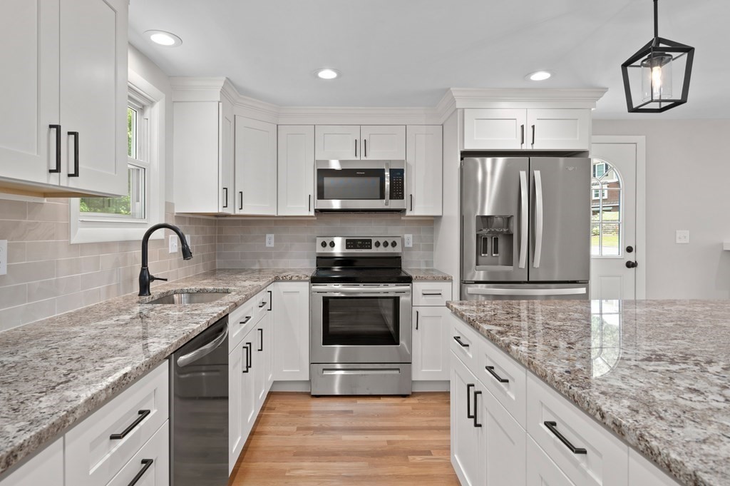34 Erwin Road North Reading, MA 01864 - Photo 9 of 36 Gallery Image 9