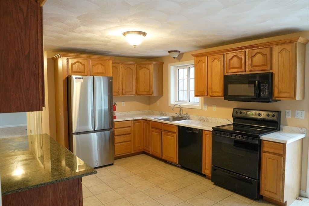 14 Eastern Avenue Haverhill, MA 01830 - Photo 6 of 14