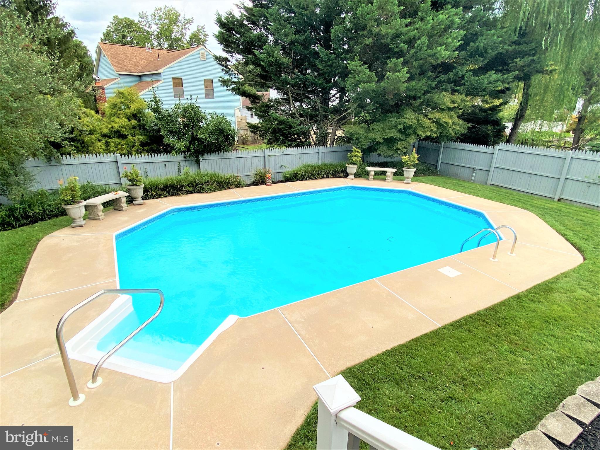 20 Blue Grass Road Clementon, NJ 08021 - Photo 2 of 33