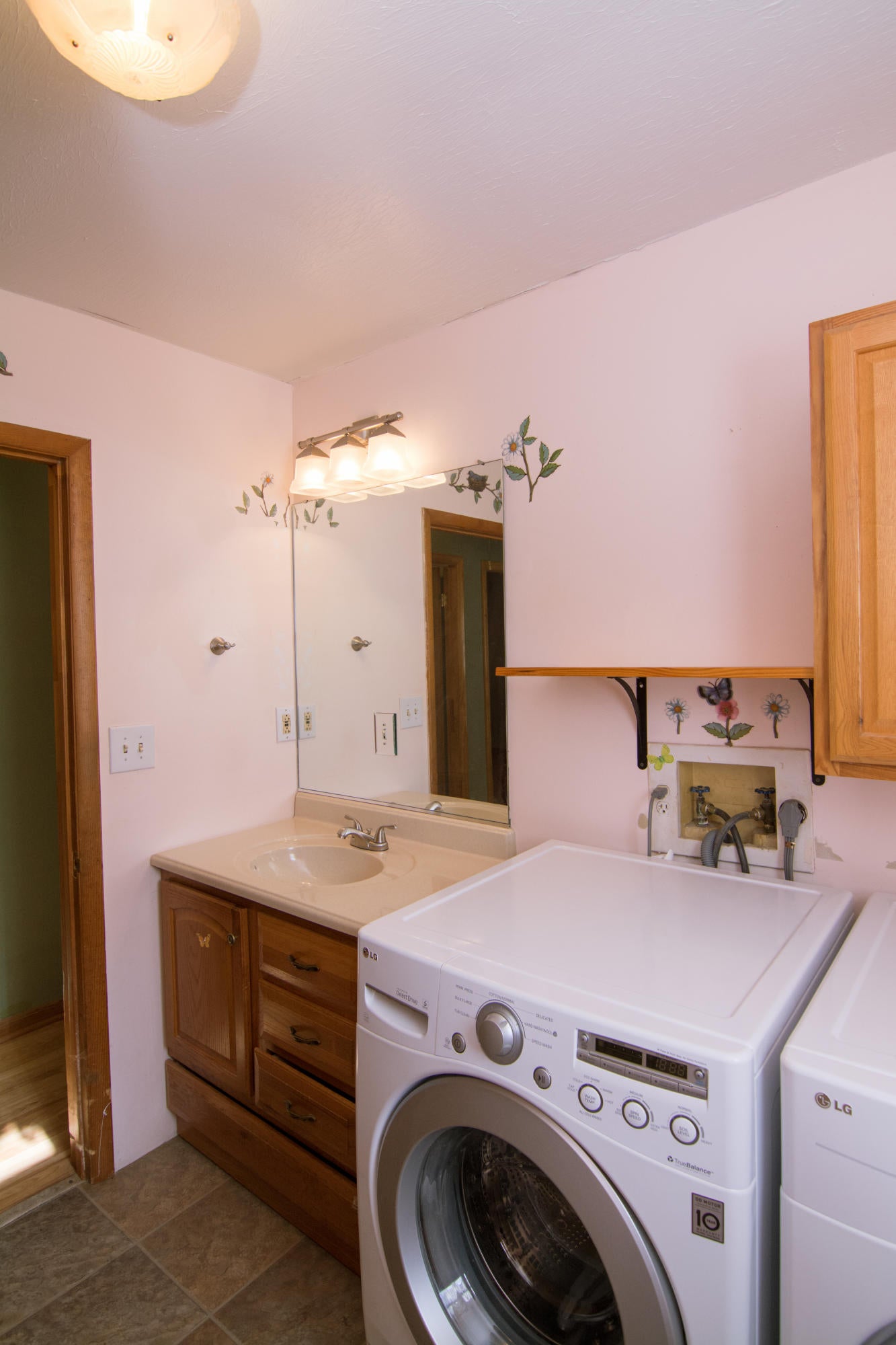 572 Sam Black Church Road Smoot, WV 24977 - Photo 14 of 42 Gallery Image 14