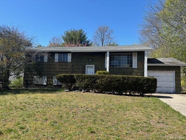 199 Ridge Road Wheatley Heights, NY 11798 - Photo 3 of 21