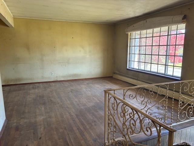 199 Ridge Road Wheatley Heights, NY 11798 - Photo 5 of 21