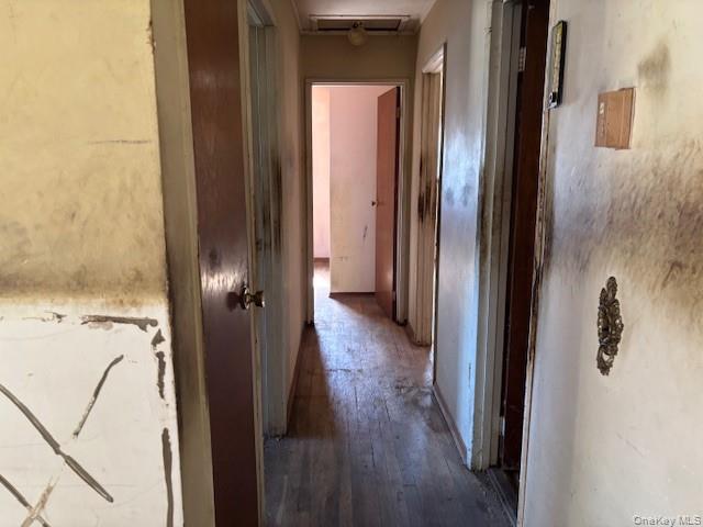 199 Ridge Road Wheatley Heights, NY 11798 - Photo 10 of 21