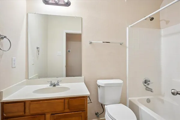 $309,999 | 608 Bonham Drive, Lavon, TX 75166