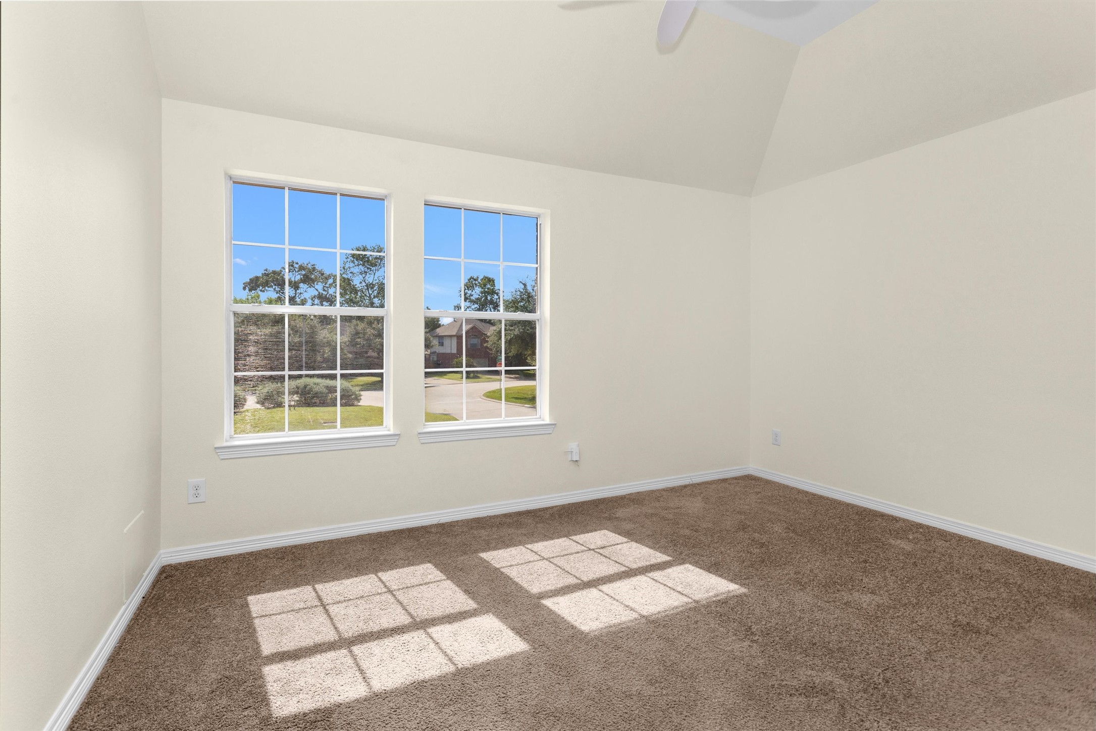 2 Lulach Circle Conroe, TX 77301 - Photo 27 of 30 Gallery Image 27