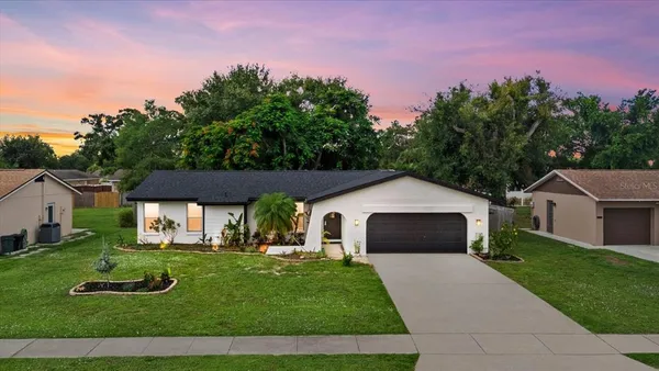 $409,000 | 816 Queen Palm Lane, Sarasota, FL 34243