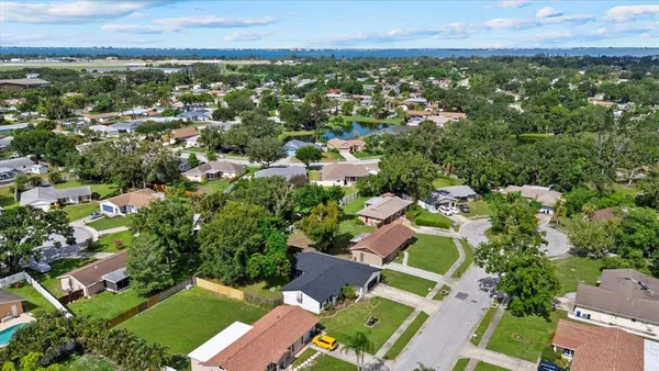 $409,000 | 816 Queen Palm Lane, Sarasota, FL 34243