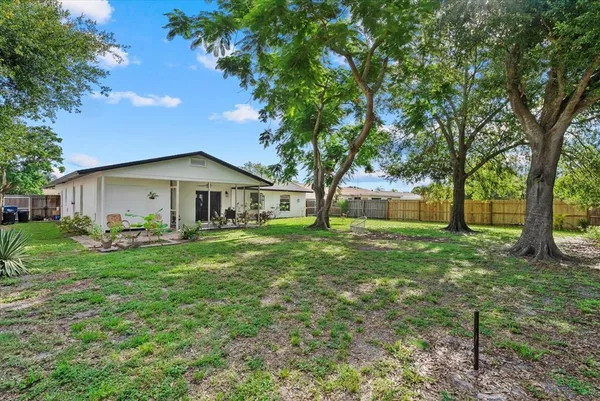 $409,000 | 816 Queen Palm Lane, Sarasota, FL 34243