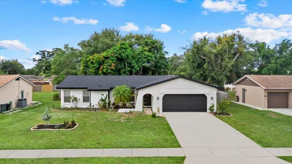 $409,000 | 816 Queen Palm Lane, Sarasota, FL 34243