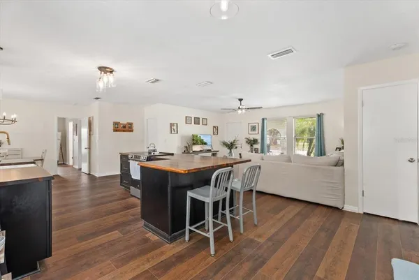 $409,000 | 816 Queen Palm Lane, Sarasota, FL 34243