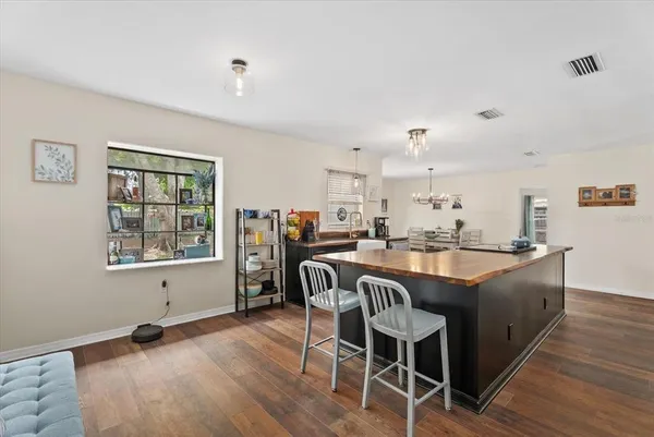 $409,000 | 816 Queen Palm Lane, Sarasota, FL 34243