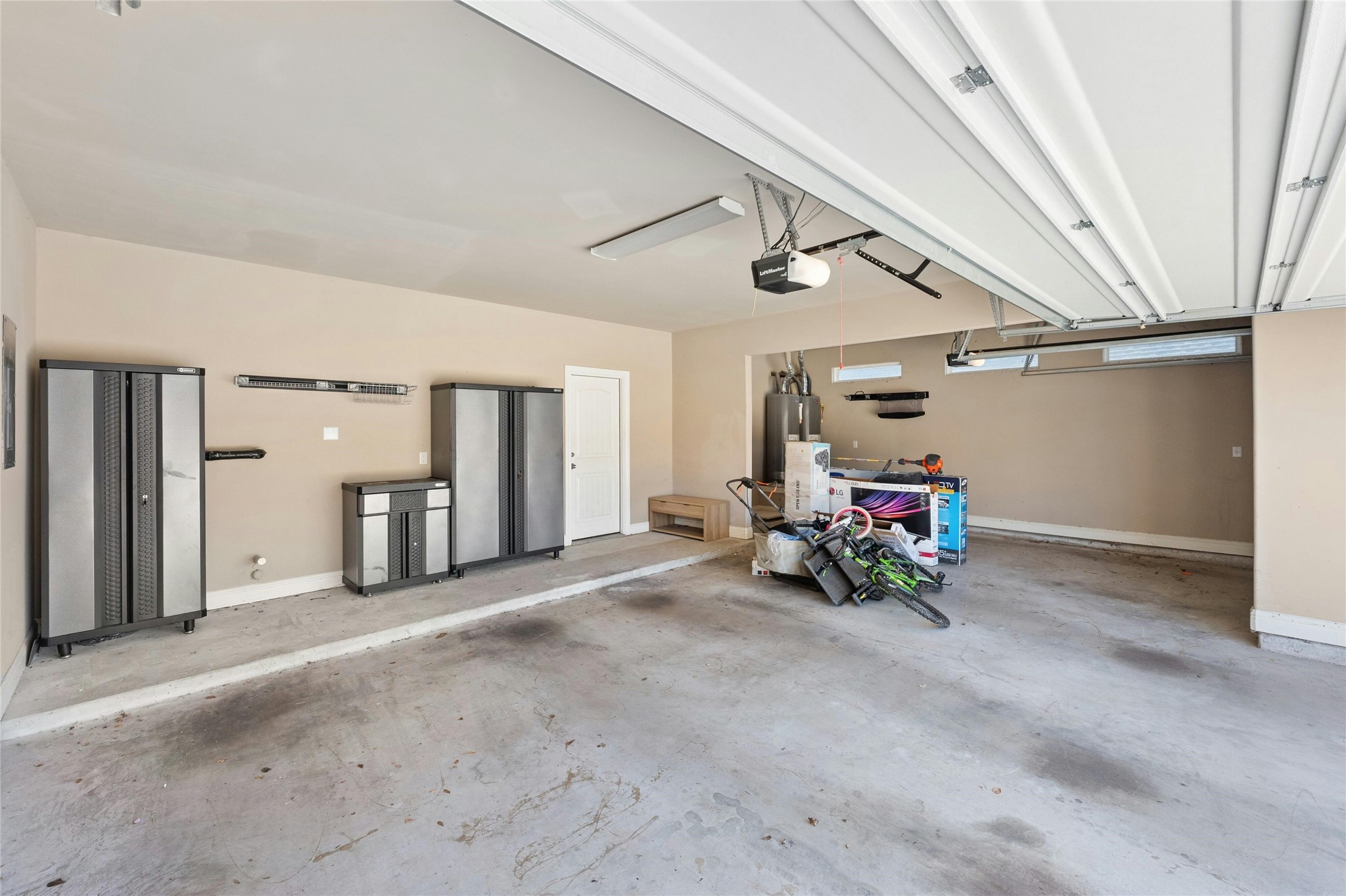 8501 High Summit Lane Austin, TX 78737 - Photo 31 of 38 a view of a room with furniture and a ceiling fan