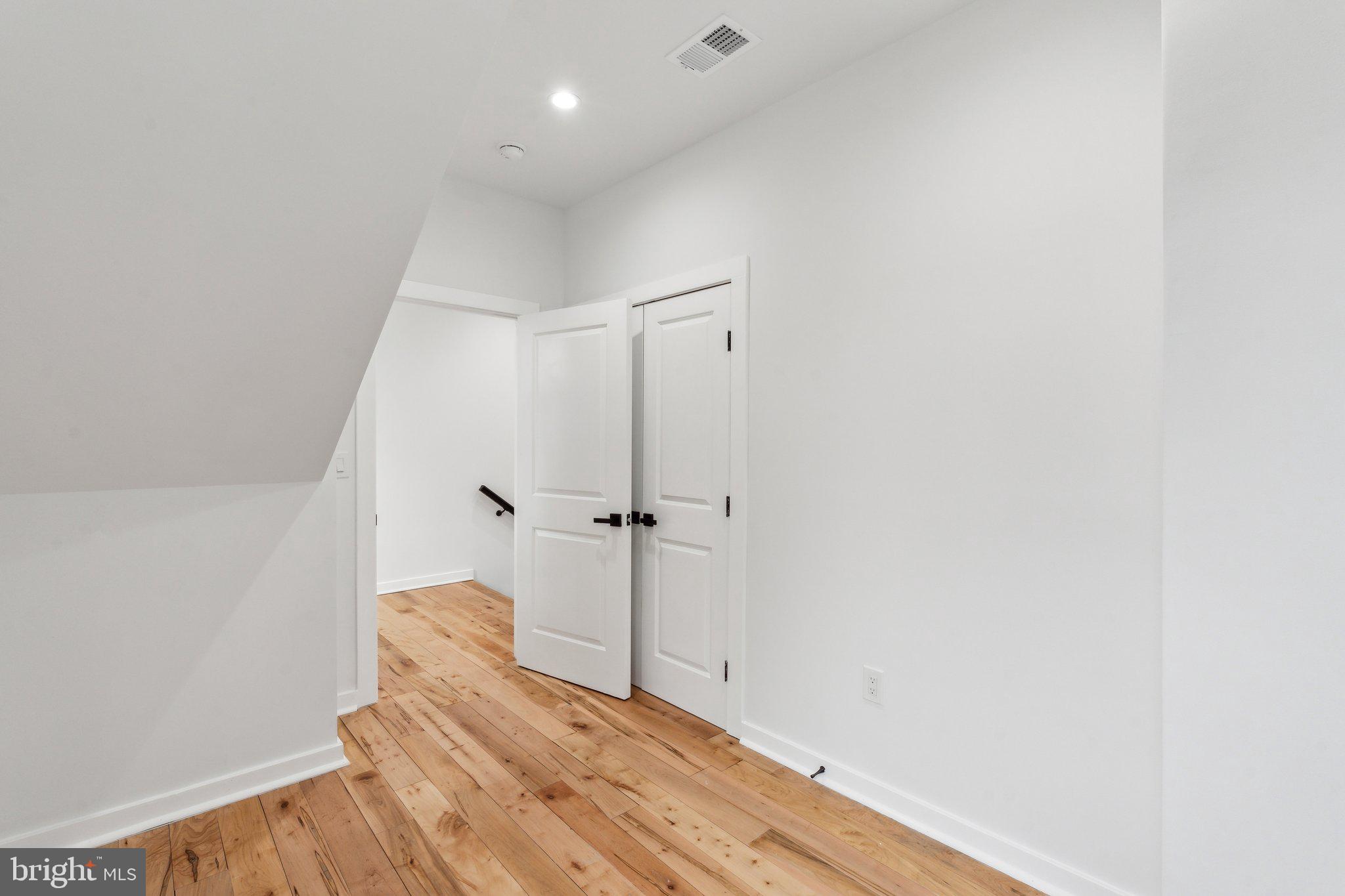 660 Columbia Road Northwest Washington, DC 20001 - Photo 19 of 44 a view of wooden floor