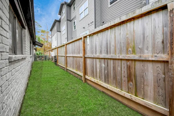 $1,100 | 1736 Crestdale Drive, Unit 5, Houston, TX 77080