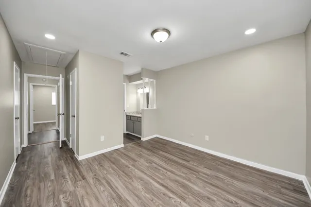$1,150 | 1736 Crestdale Drive, Unit 5, Houston, TX 77080