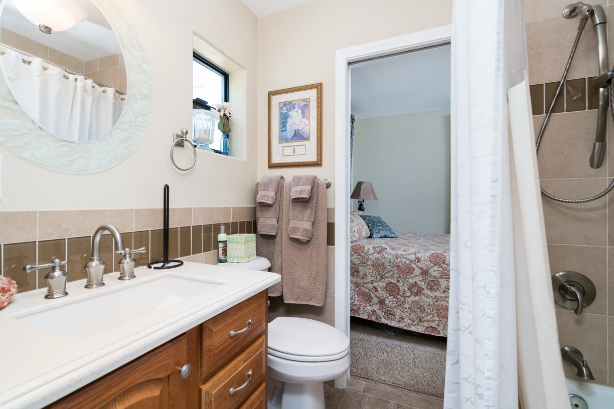 16130 Fruitvale Road Valley Center, CA 92082 - Photo 13 of 25 Gallery Image 13