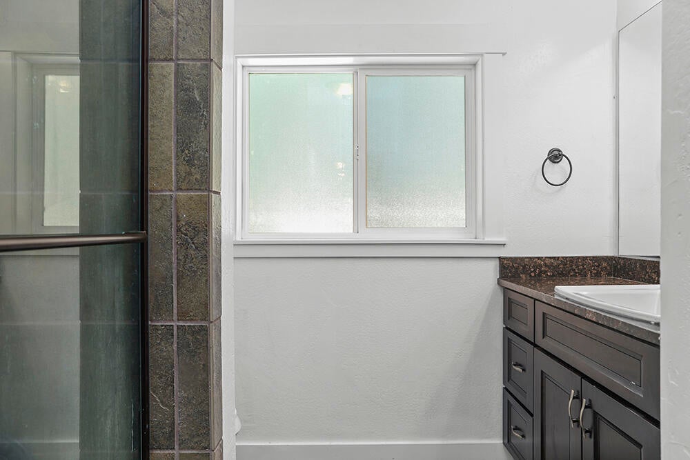 131 Cheney Creek Road Grants Pass, OR 97527 - Photo 13 of 40 FDAB46F8-CD12-4A1D-A68D-388BAB7B8106