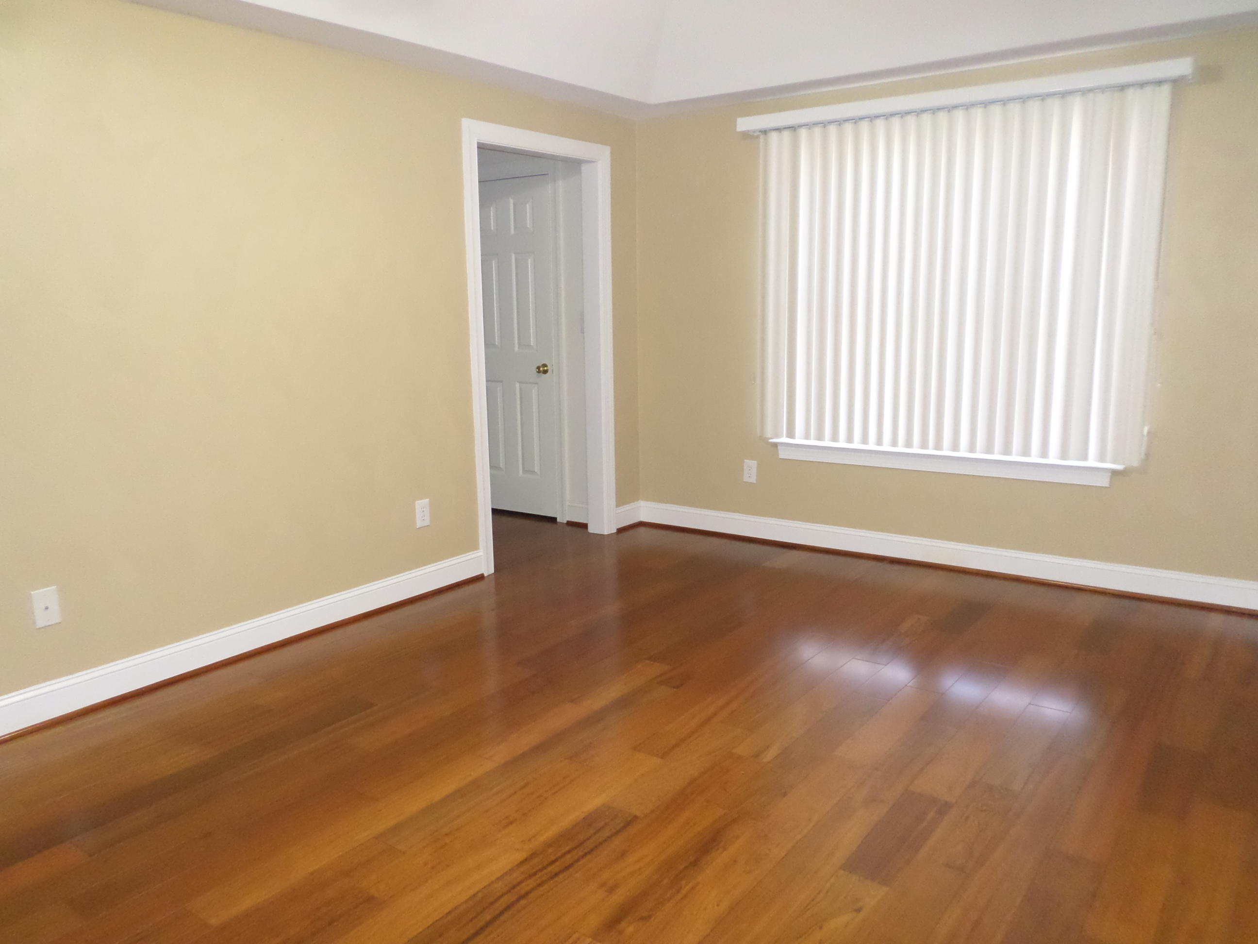 6050 Brahma Road Roanoke, VA 24018 - Photo 12 of 22 SAM_1110