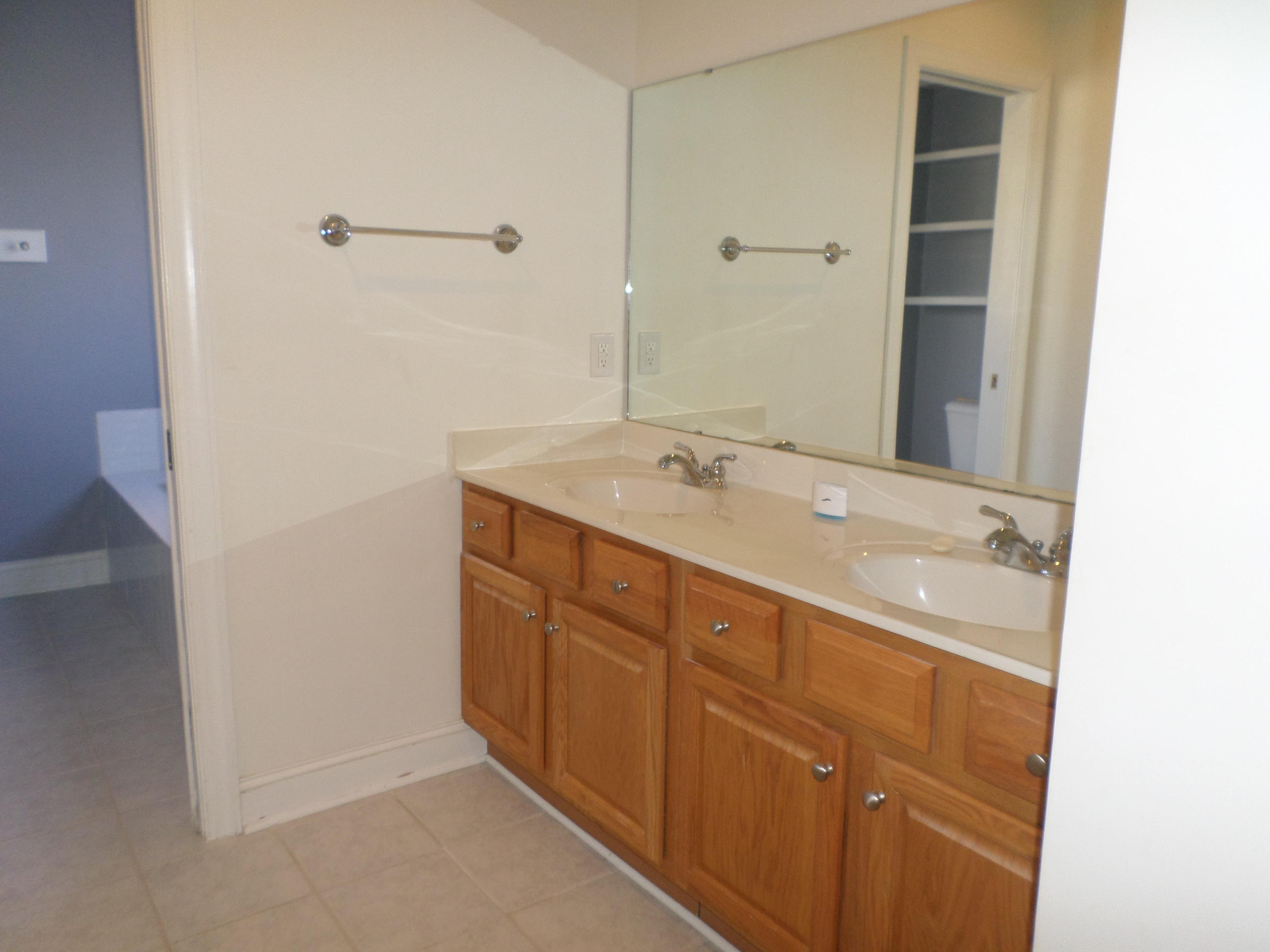 6050 Brahma Road Roanoke, VA 24018 - Photo 14 of 22 SAM_1112