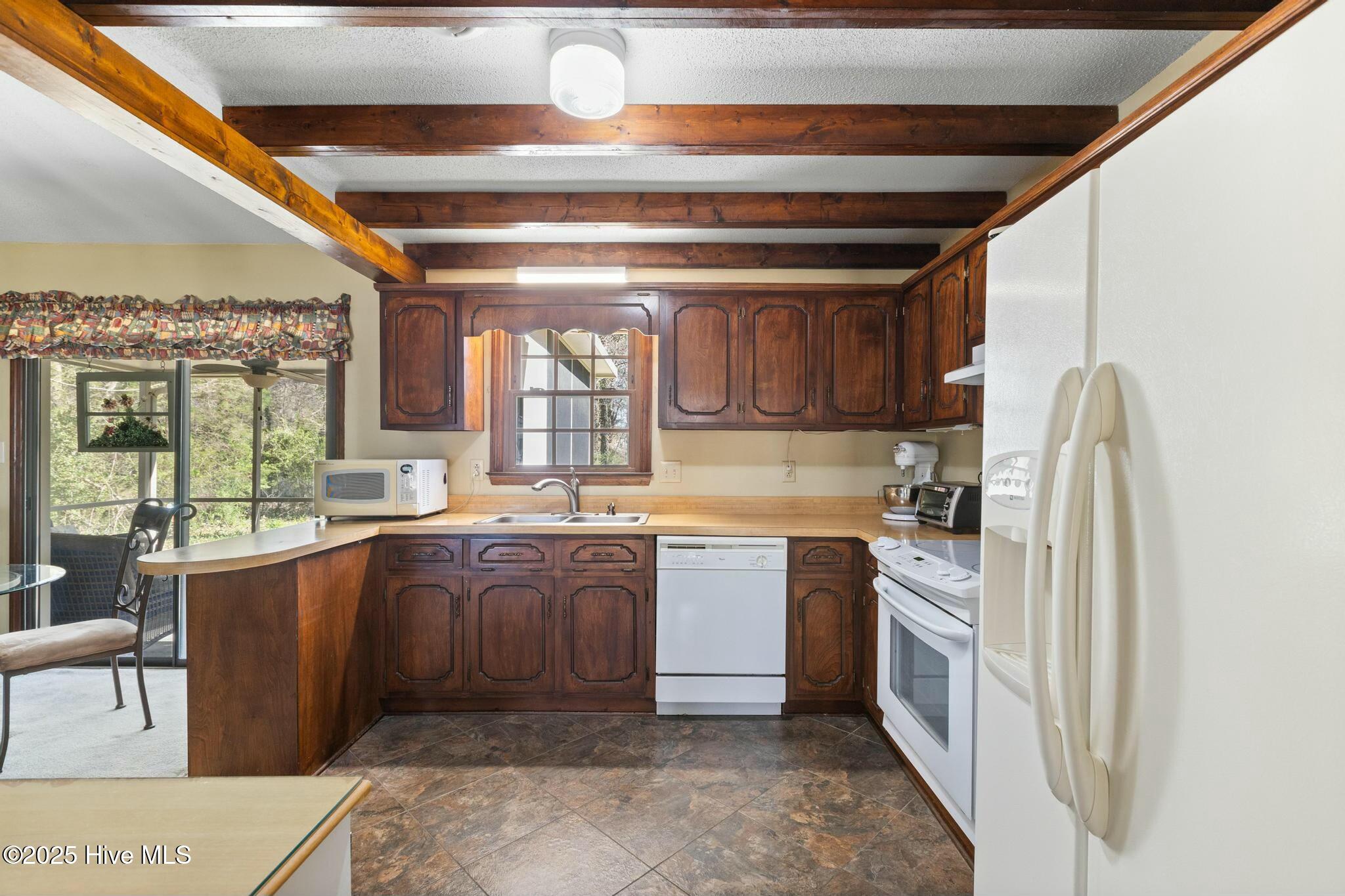 24 McArthur Drive Jacksonville, NC 28546 - Photo 11 of 27 tempImagefuGny5