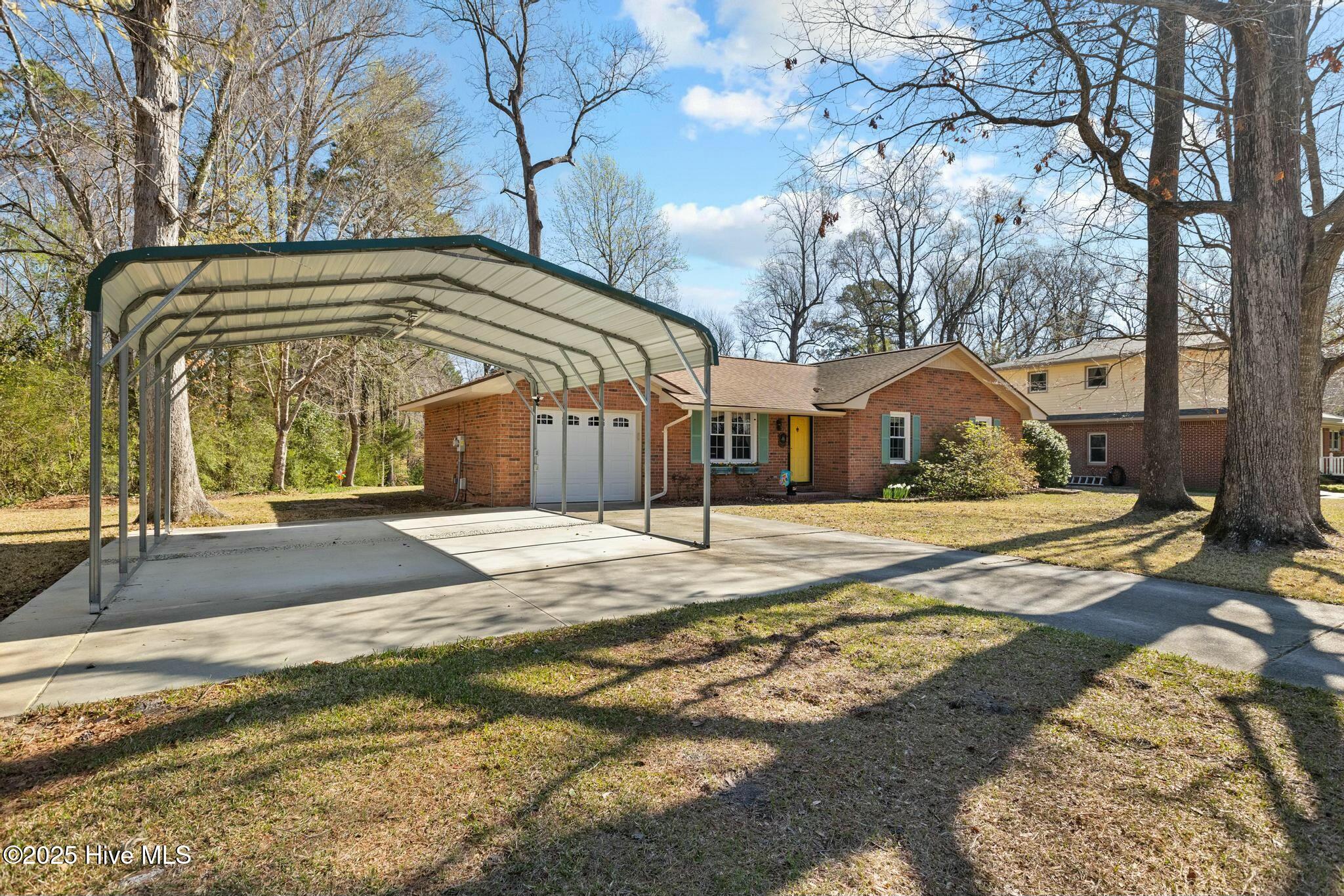 24 McArthur Drive Jacksonville, NC 28546 - Photo 2 of 27 tempImagek96zx9