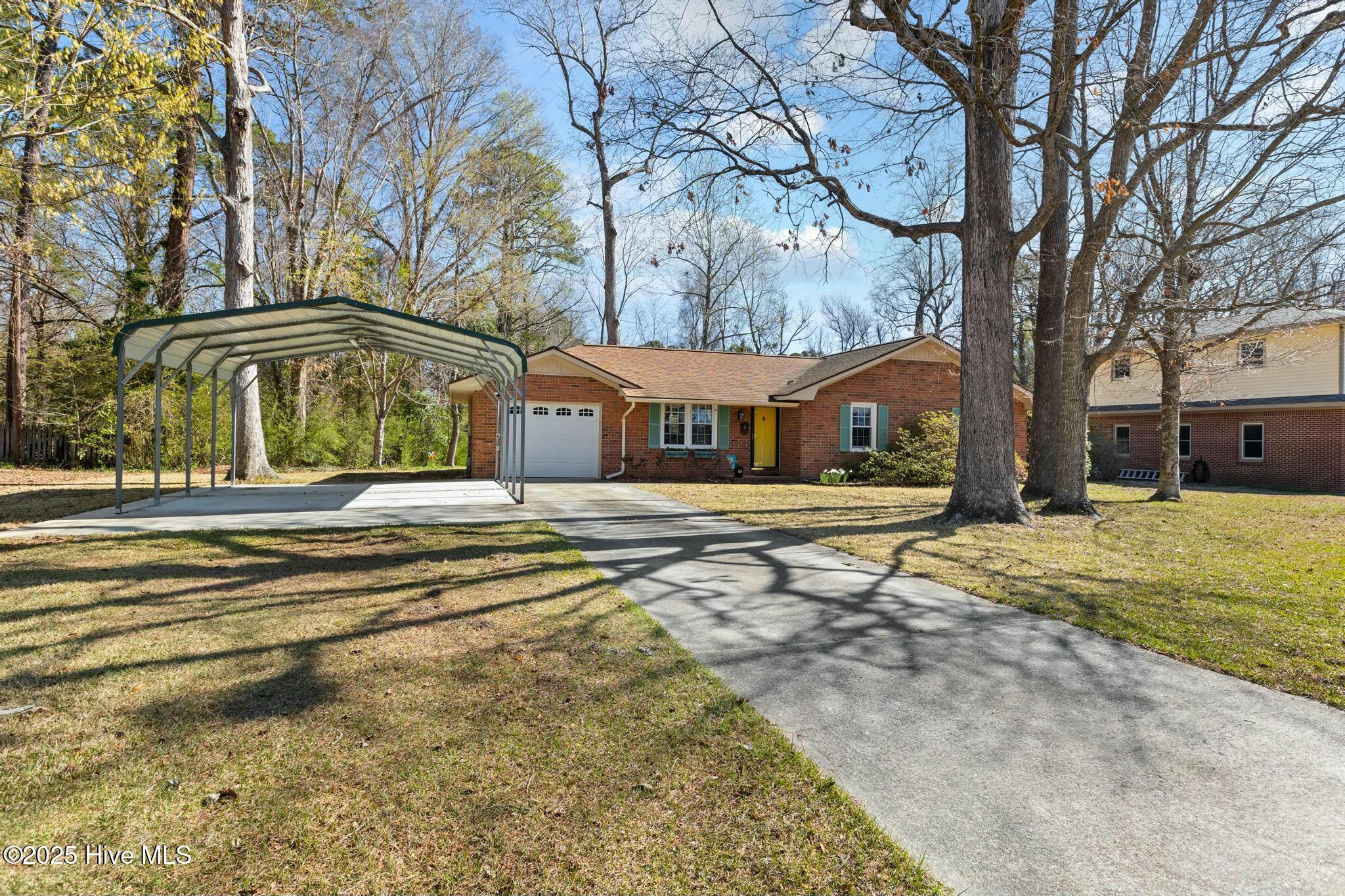 24 McArthur Drive Jacksonville, NC 28546 - Photo 3 of 27 tempImageAm7nd7