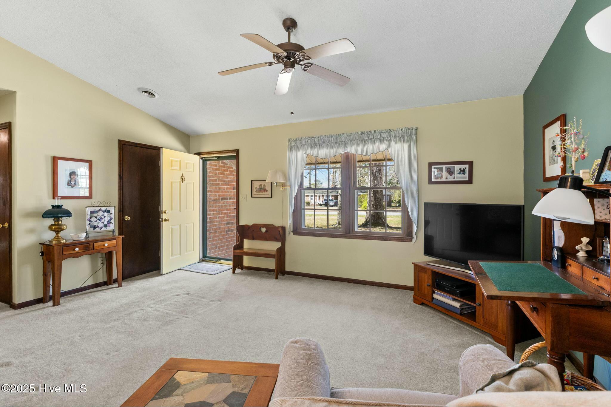 24 McArthur Drive Jacksonville, NC 28546 - Photo 6 of 27 tempImageHW2mwg