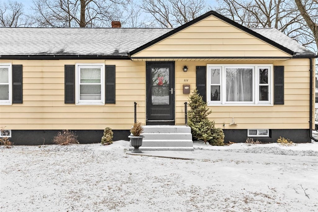 111 Drexel Street Springfield, MA 01104 - Photo 4 of 29