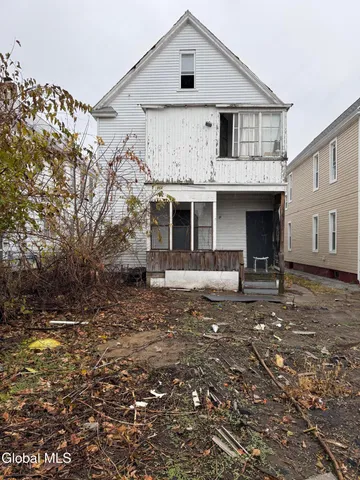 $65,000 | 942 Emmett Street, Schenectady, NY 12307
